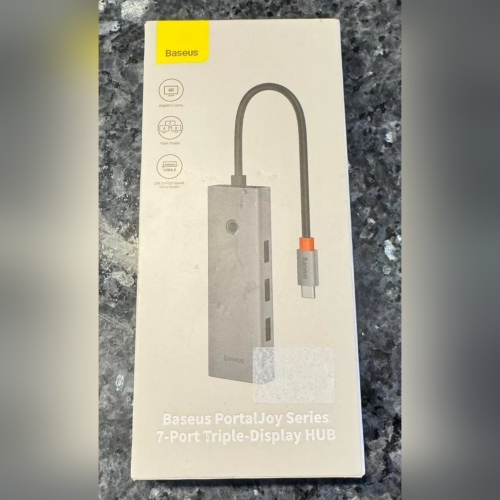 BASEUS PortalJoy Series  7-Port Teiple- Display HUB 4K, Triple Display USB3.0
